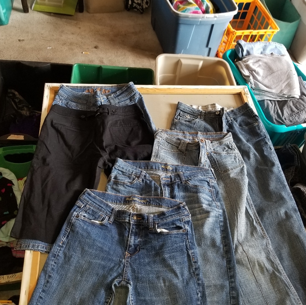 Lot of 12 Size 6 Jeans